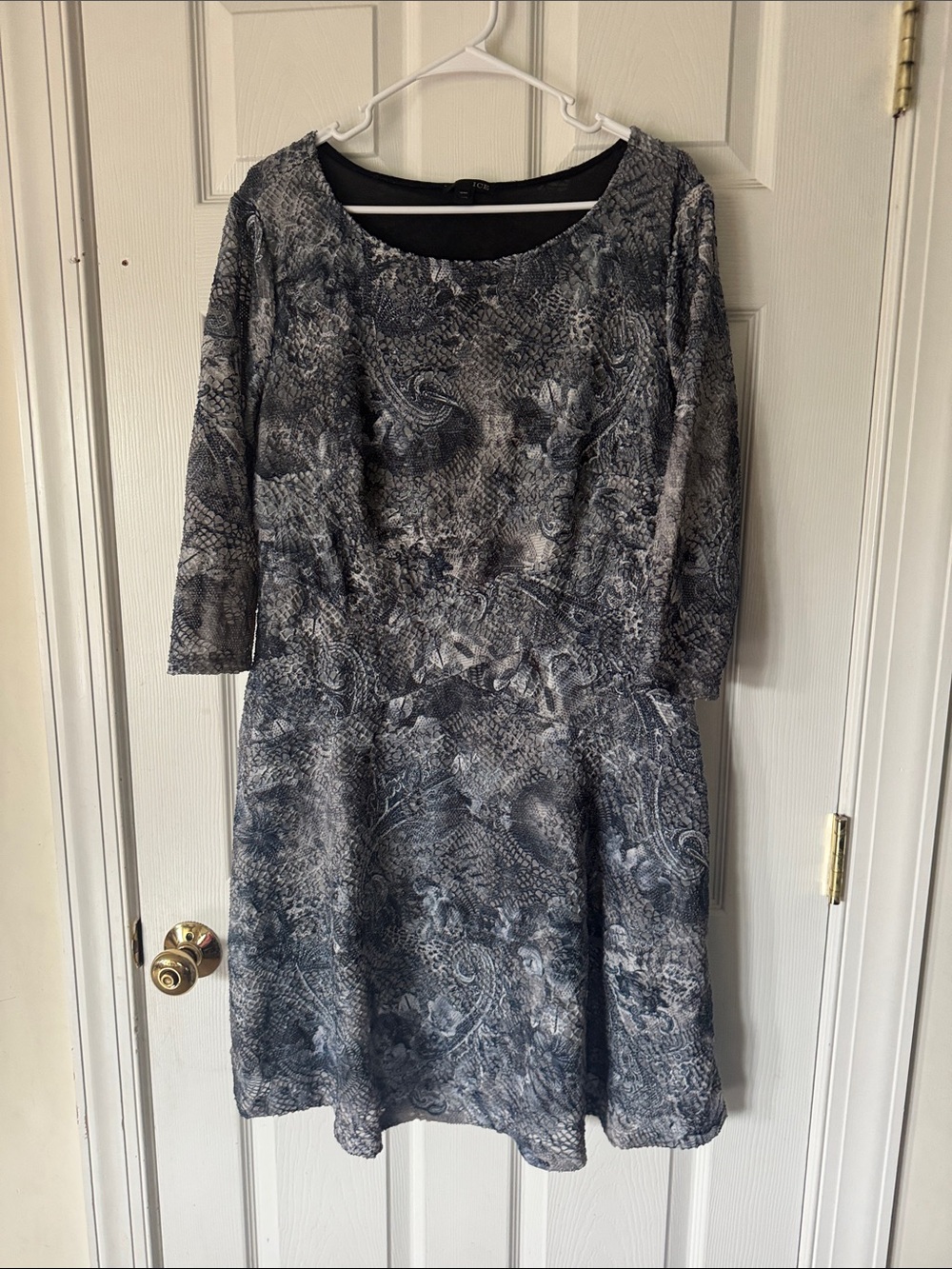 ICE brand Women's Grays and Navy Patterned Scoop-Neck Dress Size 14-16W